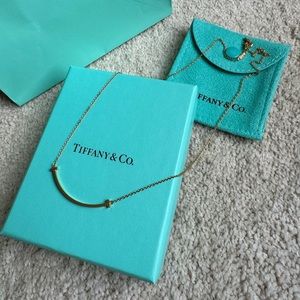 Tiffany “Smile” gold pendant necklace